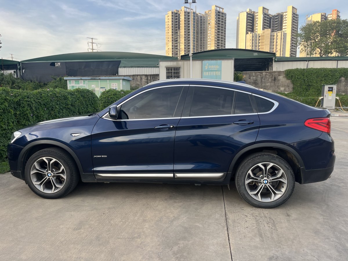 寶馬 寶馬X4  2014款 xDrive20i X設(shè)計(jì)套裝圖片