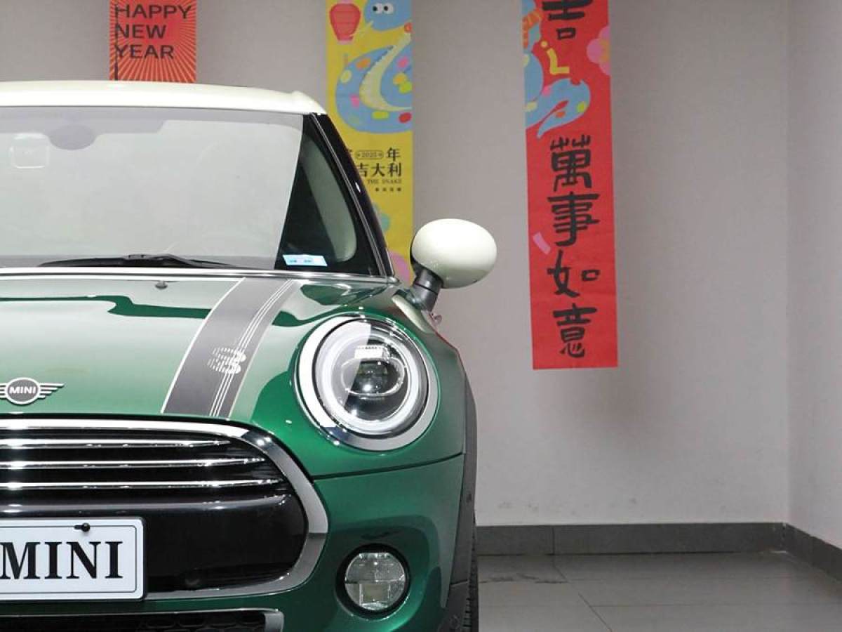 MINI MINI  2019款 1.5T COOPER 60周年紀(jì)念版 五門版圖片