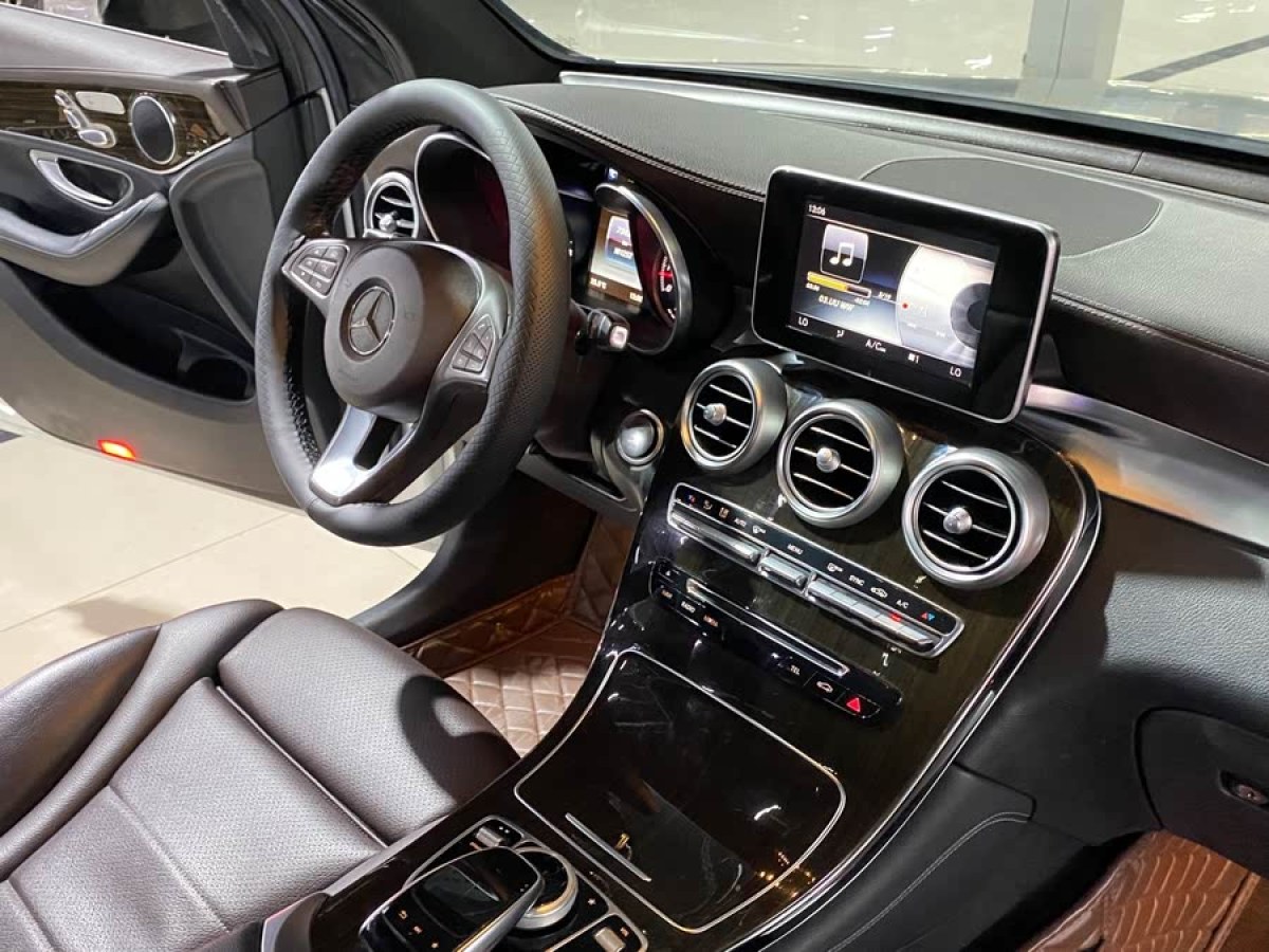 奔馳 奔馳GLC  2017款 GLC 260 4MATIC 豪華型圖片