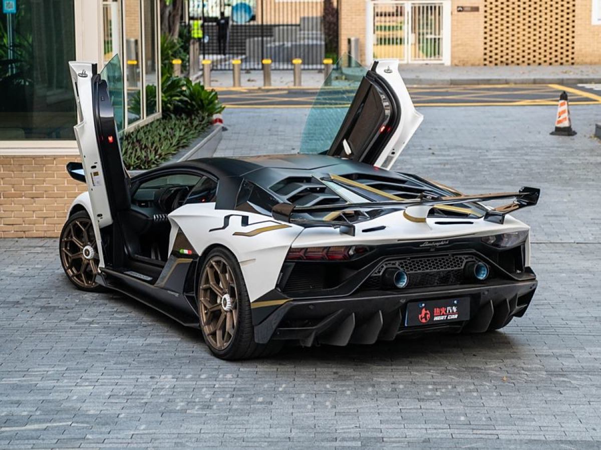 蘭博基尼 Aventador  2013款 LP 700-4 Roadster圖片