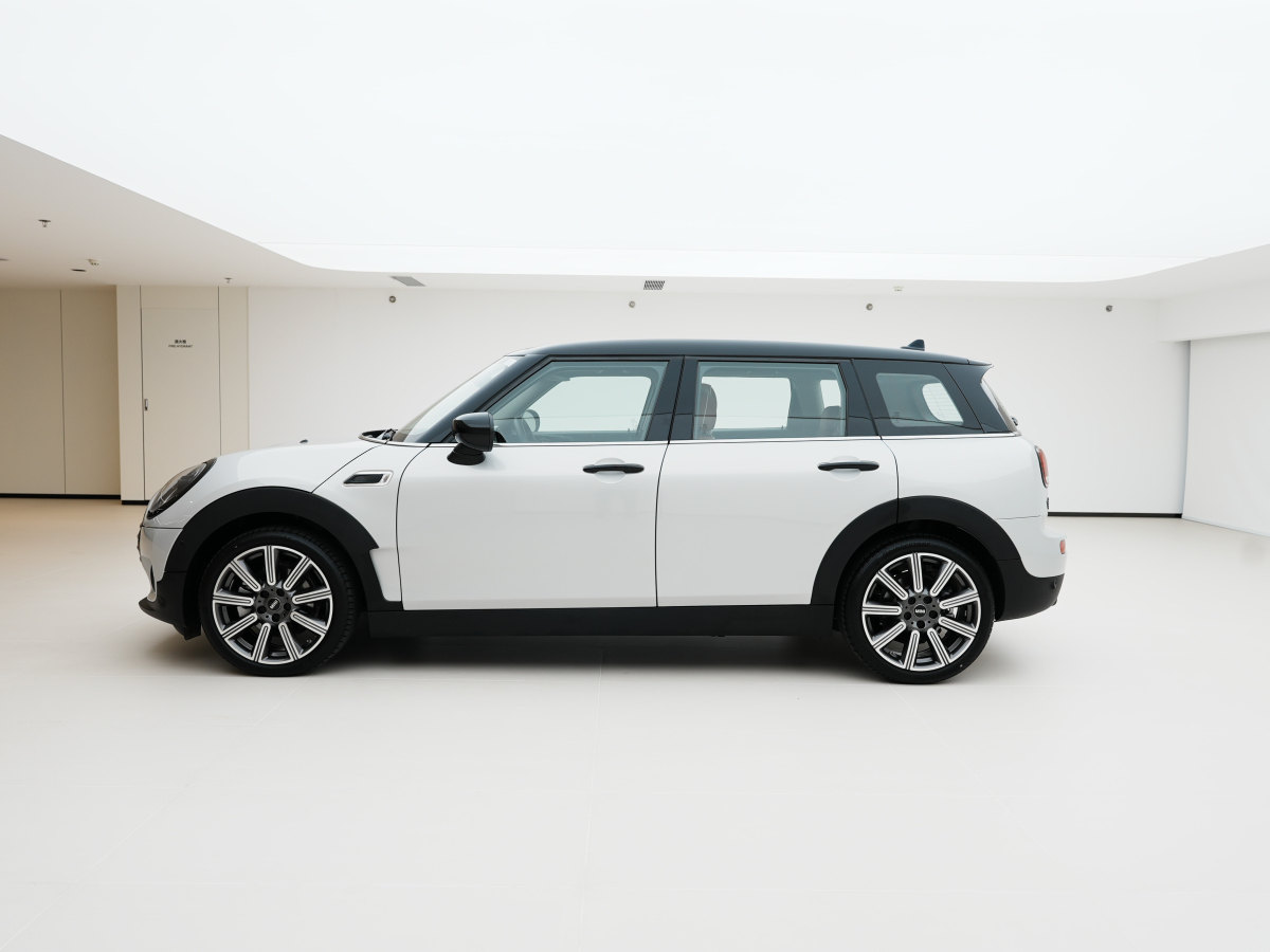 2023年1月MINI CLUBMAN  2023款 改款 1.5T COOPER 鑒賞家