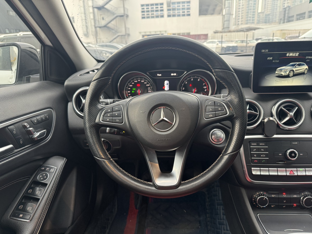 奔馳 奔馳GLA  2018款 GLA 220 4MATIC 運動型圖片