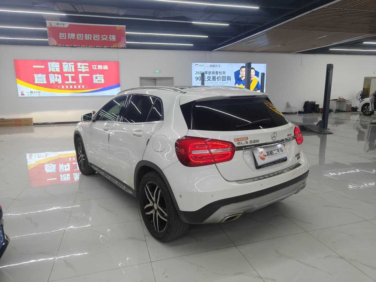 奔馳 奔馳GLA  2015款 GLA 220 4MATIC 時(shí)尚型圖片