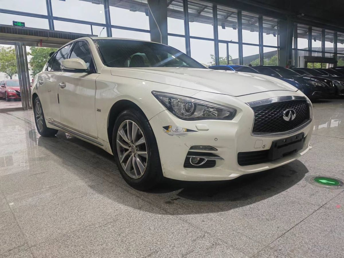 英菲尼迪 q50l 2015款 2.0t 悅享版圖片