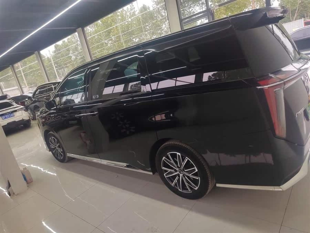 廣汽傳祺 M8  2024款 宗師系列 400T 至尊版圖片