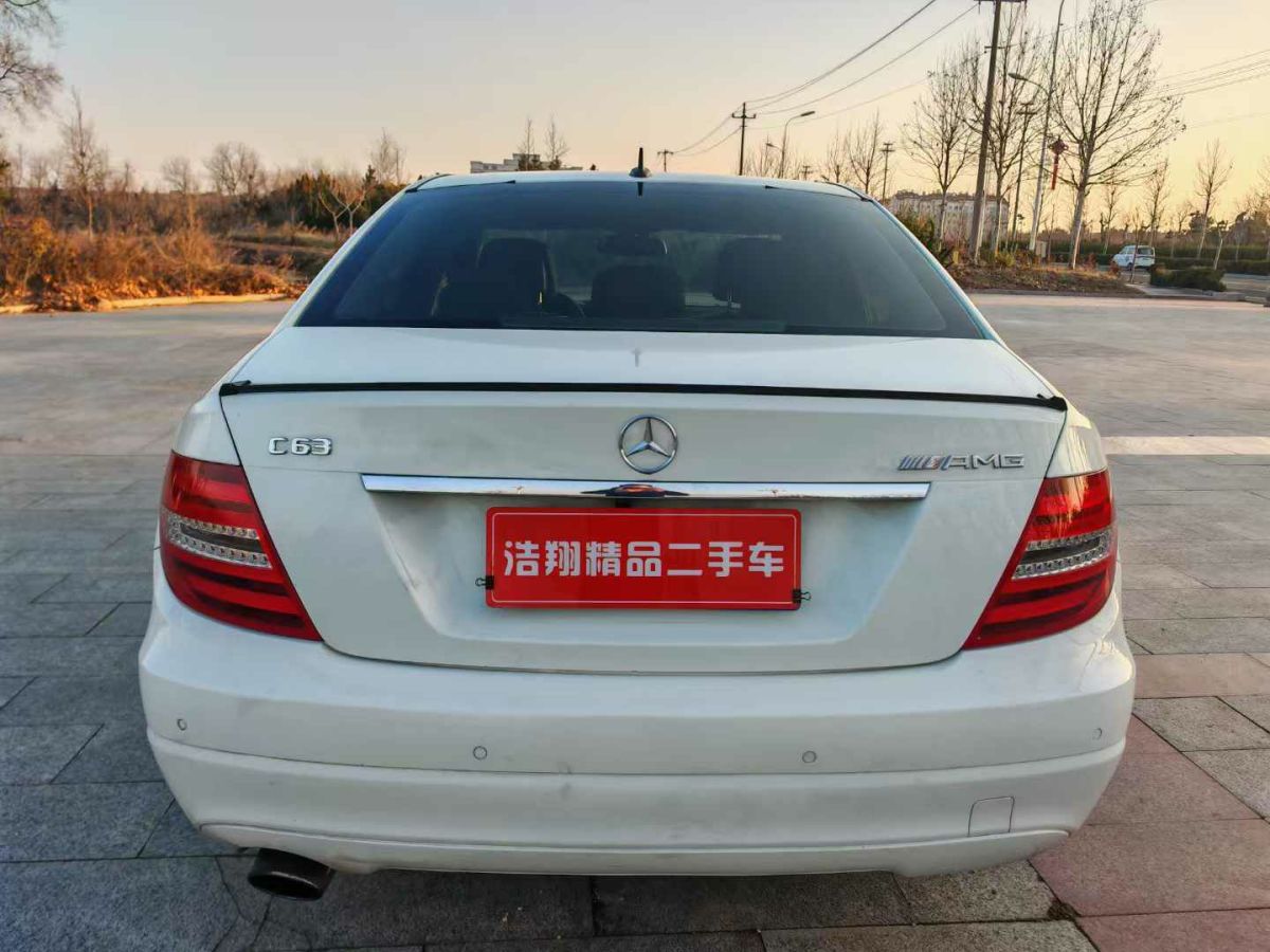 奔馳 奔馳C級(jí)AMG  2012款 AMG C 63 動(dòng)感型圖片