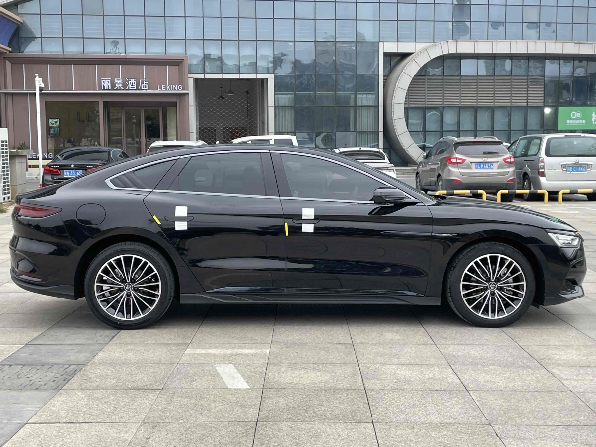 比亞迪 漢  2022款 DM-i 121KM 領(lǐng)航型圖片