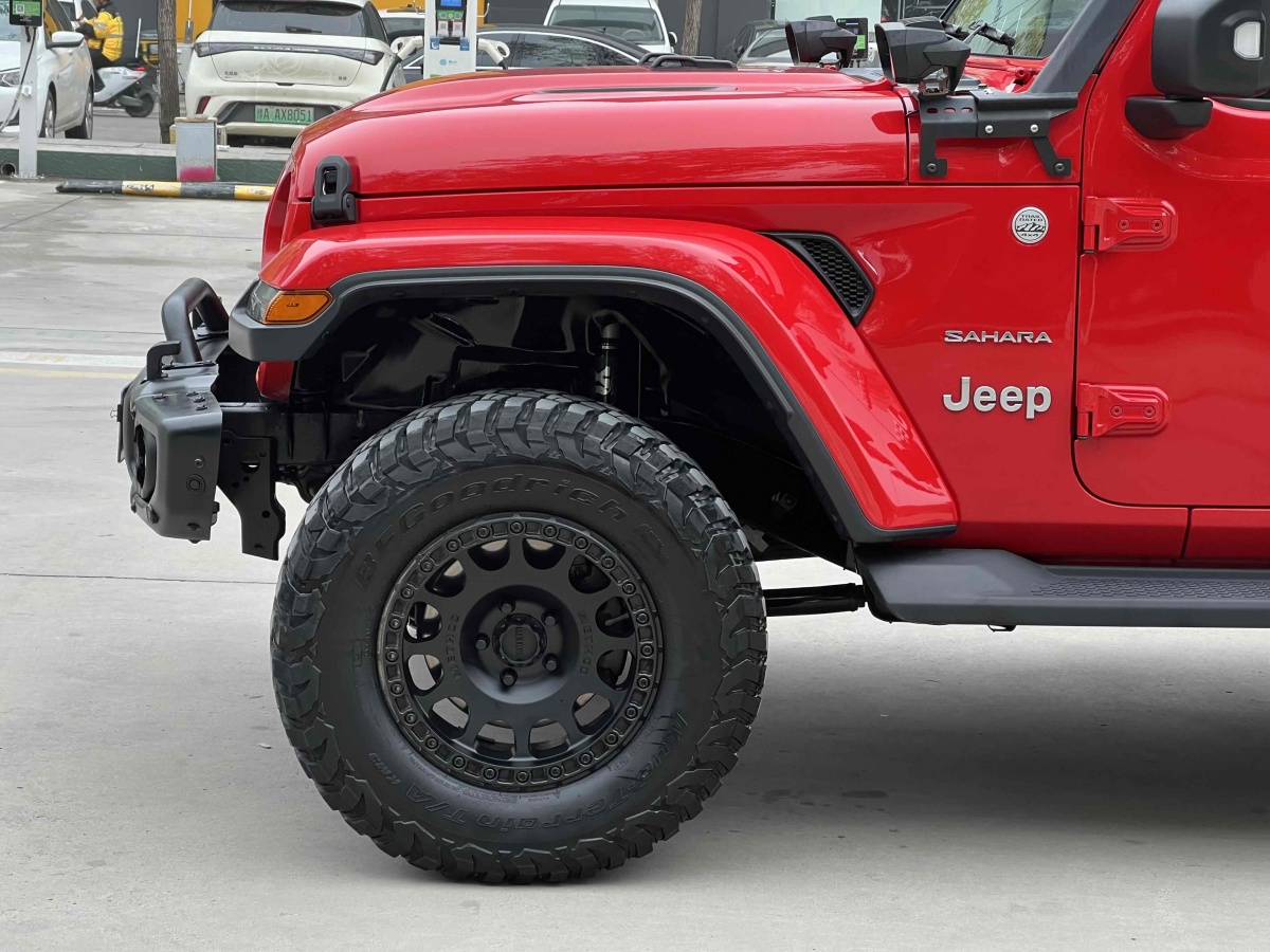 Jeep 牧馬人  2019款 2.0T Sahara 四門(mén)版 國(guó)VI圖片