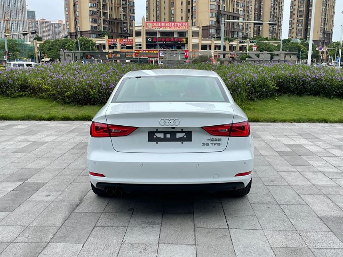 奥迪 奥迪A3  2014款 Limousine 35 TFSI 自动时尚型图片