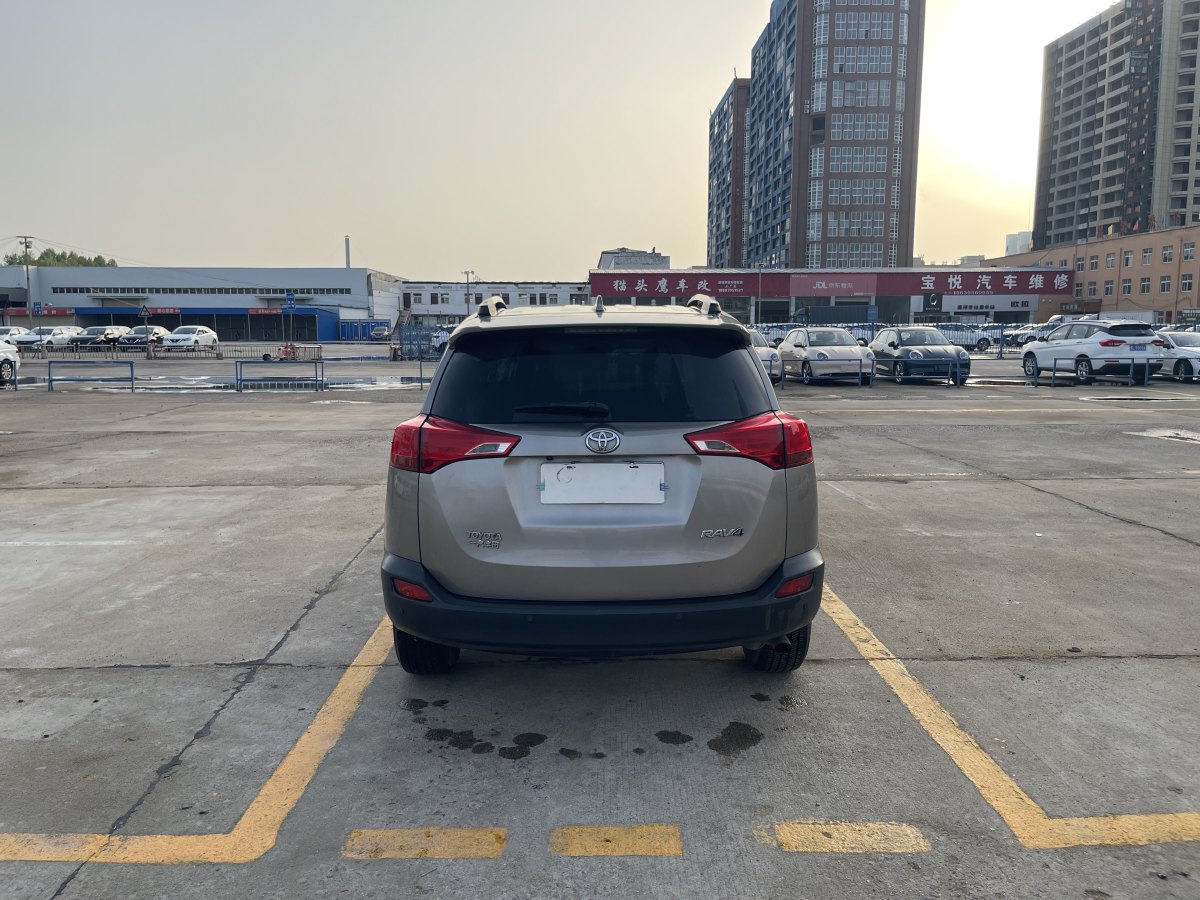 丰田 RAV4  2018款 荣放 2.0L CVT两驱风尚版图片