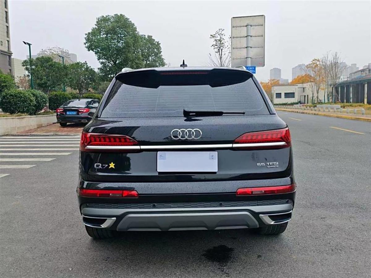 奧迪 奧迪Q7  2024款 55 TFSI quattro S line運動型圖片