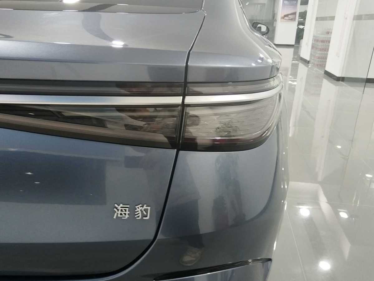 比亞迪 海豹  2023款 DM-i 1.5T 121km 尊榮型圖片