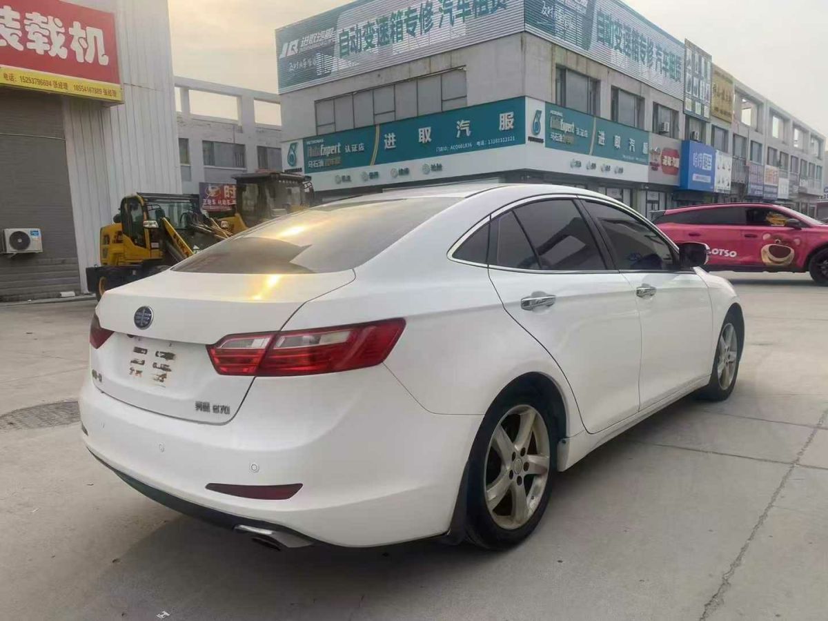 奔騰 B70  2015款 1.8T 自動(dòng)精英型圖片