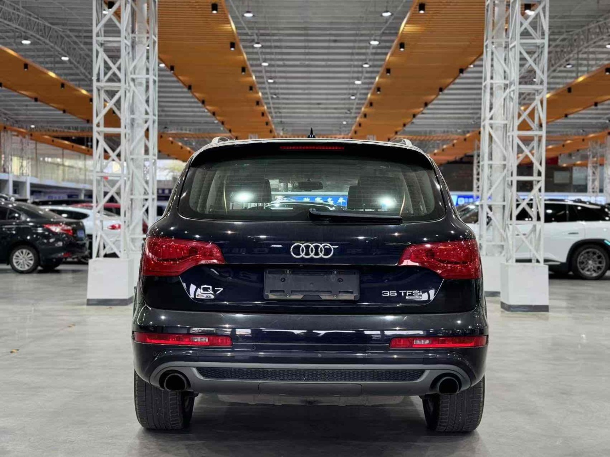 2015年9月奧迪 奧迪Q7  2015款 35 TFSI 進取型