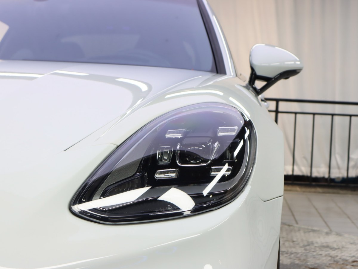 2023年7月保時捷 Panamera  2023款 改款 Panamera 行政加長鉑金版 2.9T