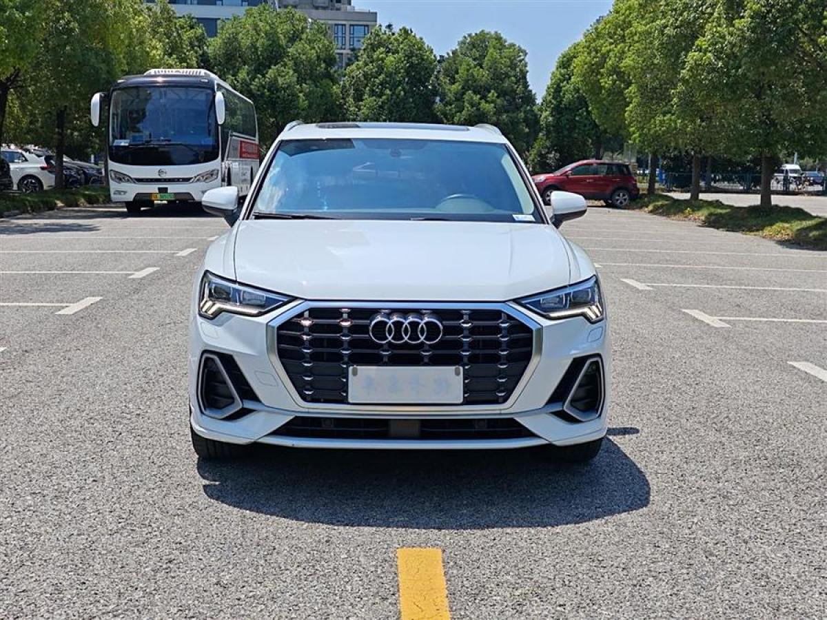 2021年3月奧迪 奧迪Q3  2021款 35 TFSI 時尚動感型