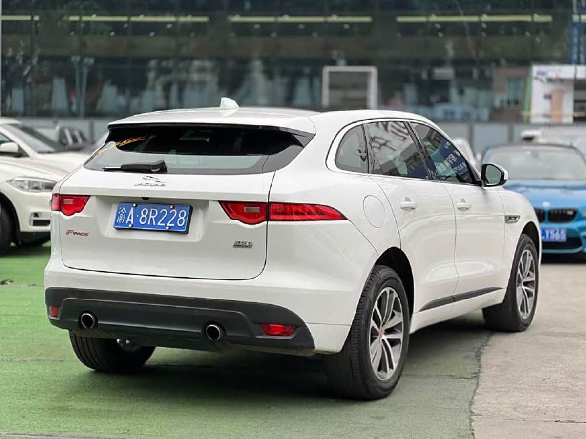 捷豹 F-PACE  2016款 3.0 SC 四驅(qū)R-Sport運動版圖片