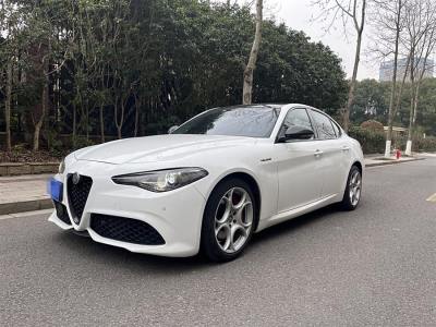 2021年1月 阿爾法·羅密歐 Giulia 2.0T 280HP 豪華運(yùn)動(dòng)版圖片