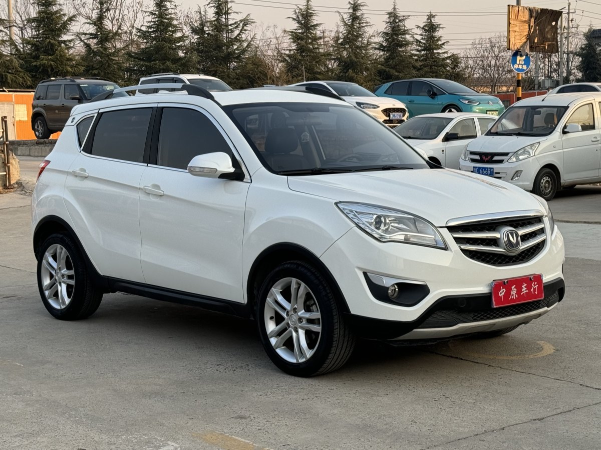 2015年5月長安 CS35  2015款 1.6L 手動尊貴型 國V