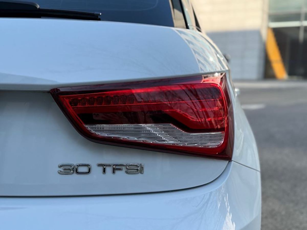 奧迪 奧迪A1  2016款 30 TFSI Sportback Design風(fēng)尚版圖片