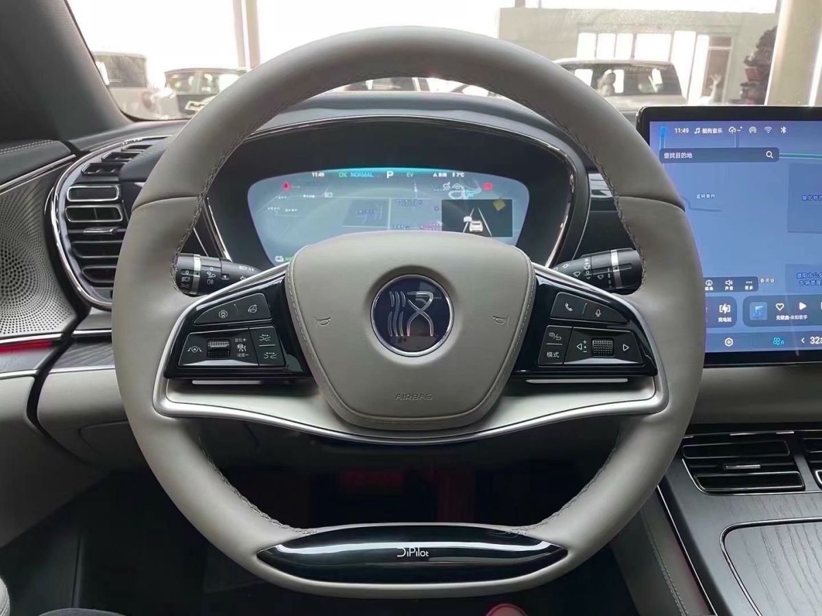 比亞迪 漢  2024款 DM-i 121KM領(lǐng)航榮耀版圖片