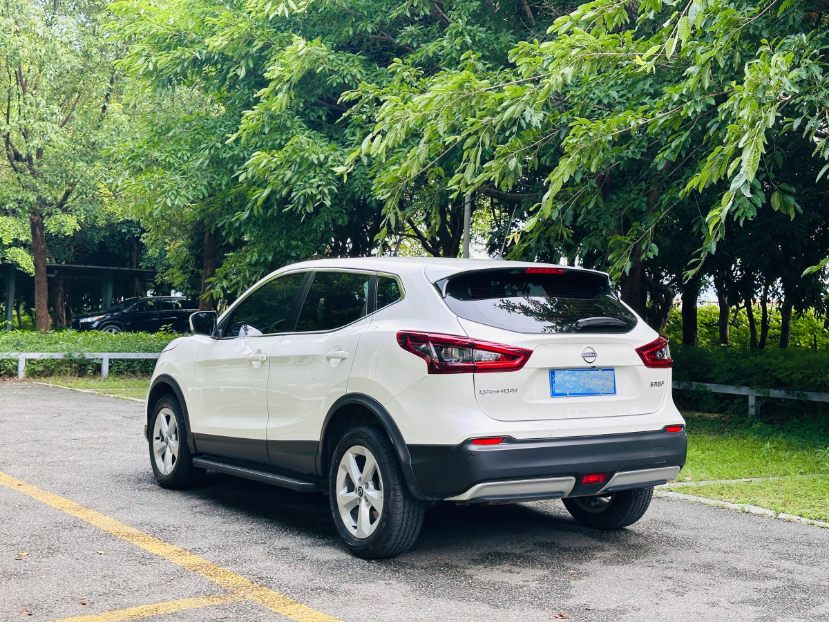 日產(chǎn) 逍客  2023款 經(jīng)典 2.0L CVT XV舒適版圖片