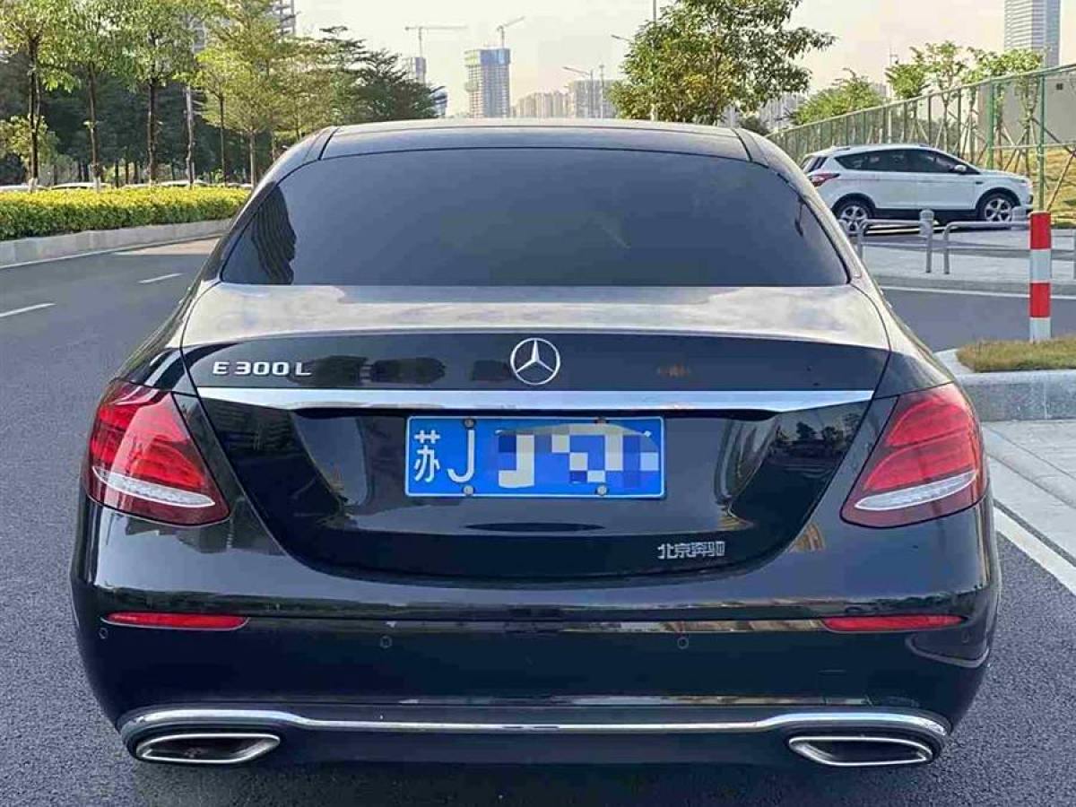 奔馳 奔馳E級(jí)  2019款 改款 E 300 L 時(shí)尚型圖片