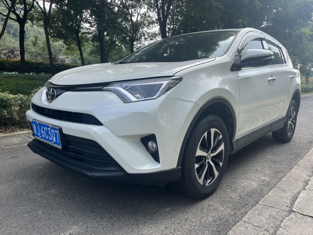 豐田 RAV4榮放  2019款 2.0L CVT兩驅(qū)風(fēng)尚X限量版 國V圖片