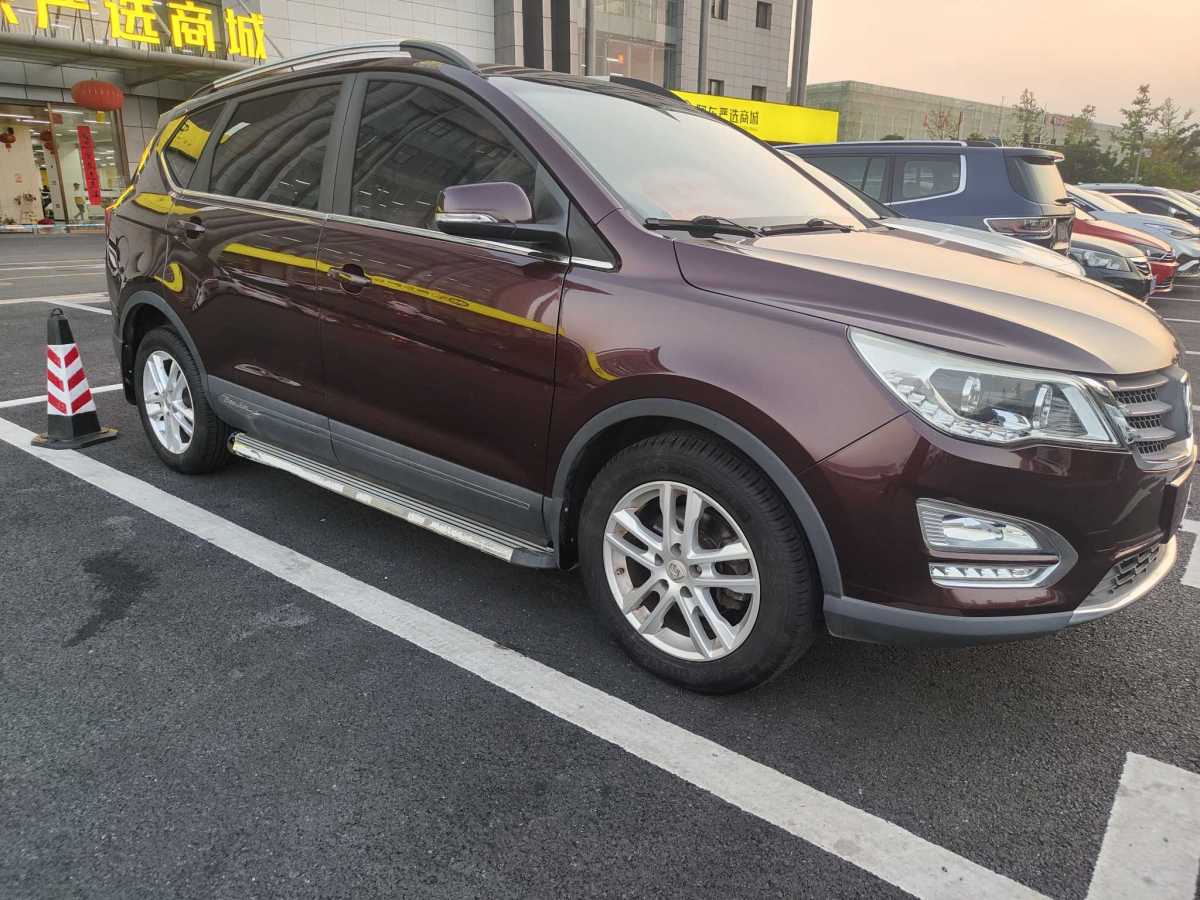 寶駿 560  2015款 1.8L 手動(dòng)豪華型圖片