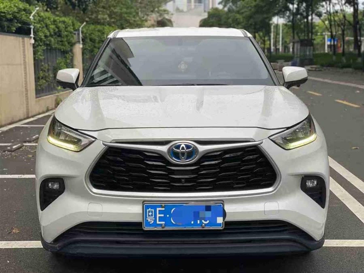 豐田 漢蘭達  2022款 雙擎 2.5L 兩驅精英版 5座圖片