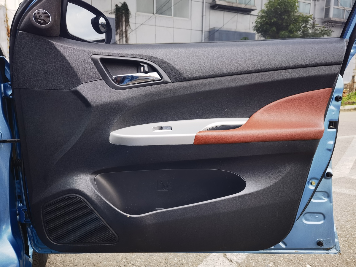 比亚迪 F3  2015款 节能版 1.5L 手动豪华型图片