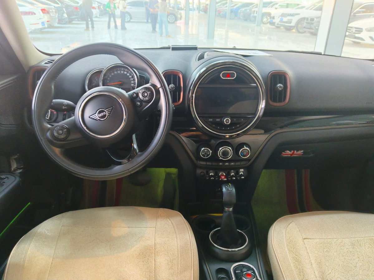 MINI COUNTRYMAN  2018款 1.5T COOPER 特別版圖片