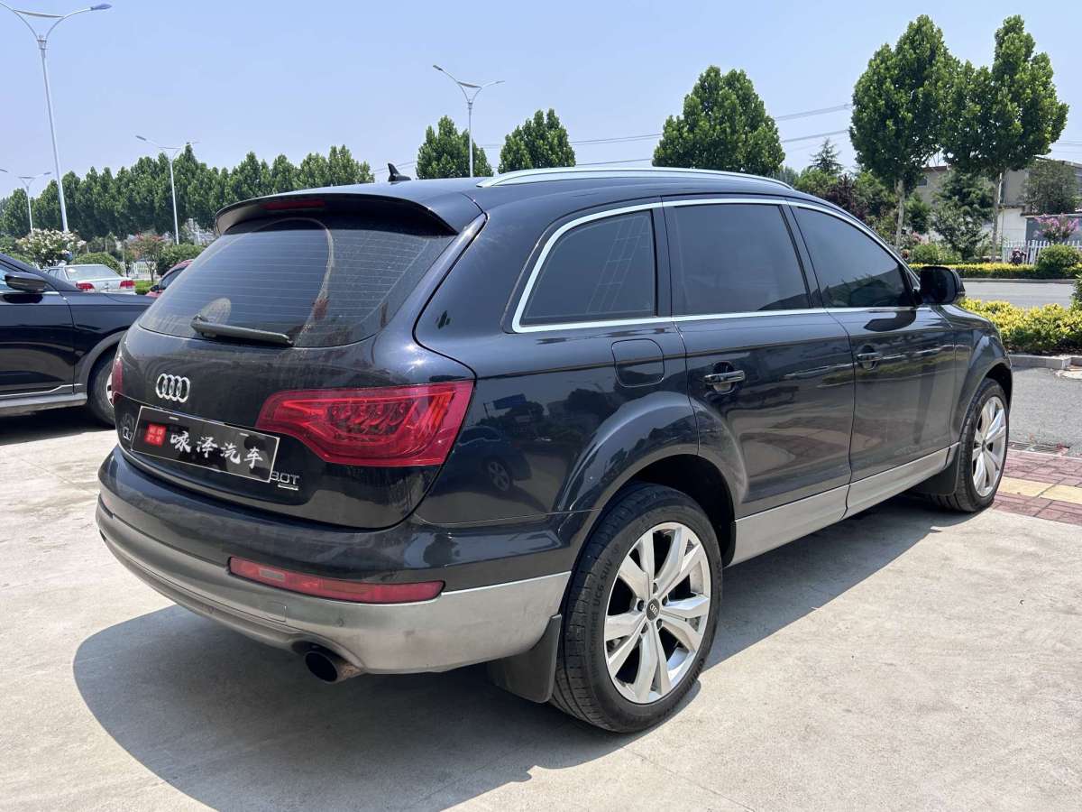 奧迪 奧迪Q7  2012款 3.0 TDI 領(lǐng)先型圖片