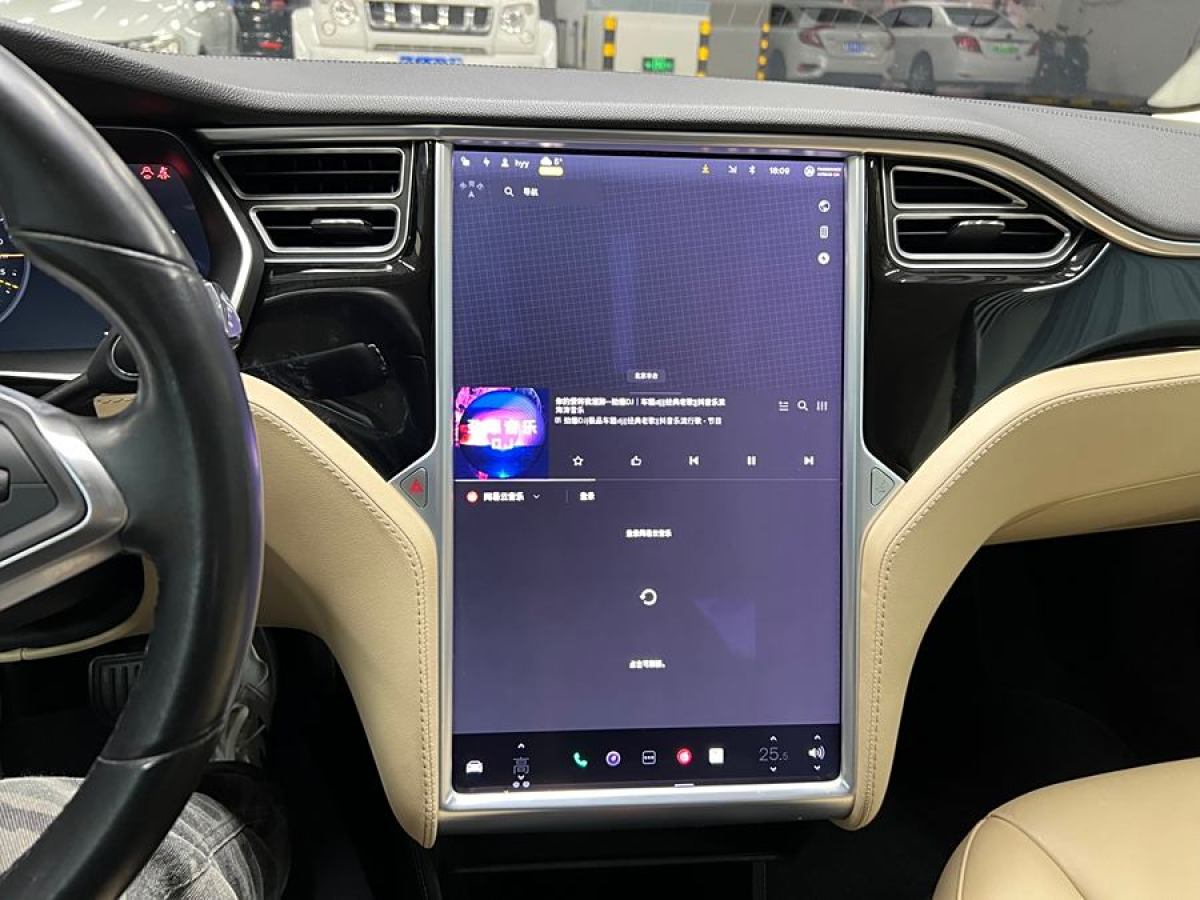 2014年9月特斯拉 Model S  2014款 Model S 85