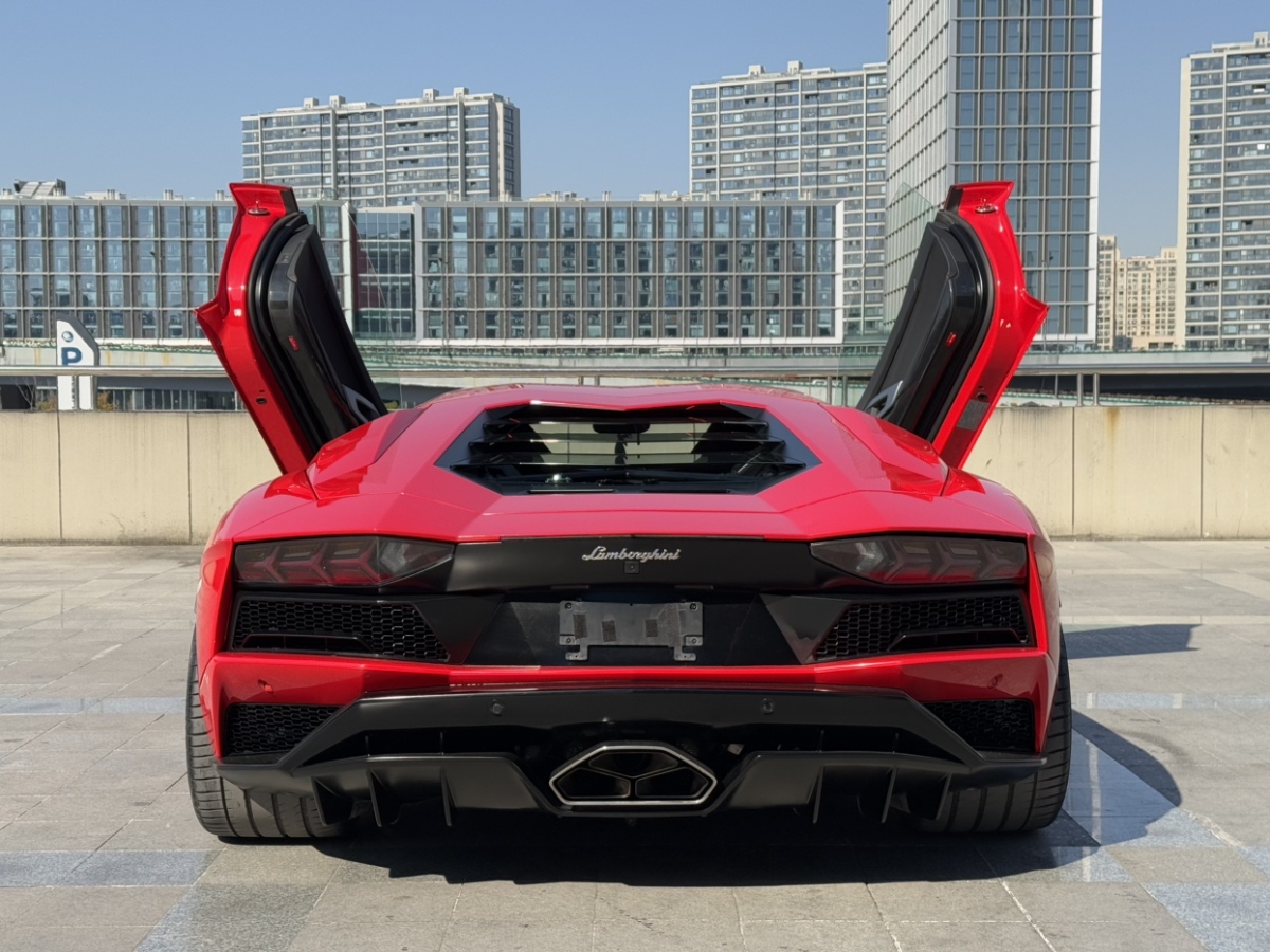 蘭博基尼 Aventador  2017款 Aventador S圖片