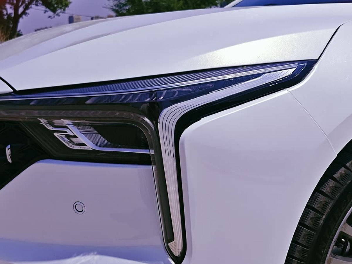 奔騰 B70  2023款 1.5T 自動(dòng)悅享型70周年紀(jì)念版圖片