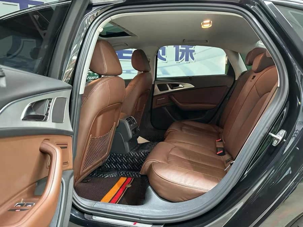 奧迪 奧迪Q3  2018款 30周年年型 35 TFSI 時(shí)尚型圖片
