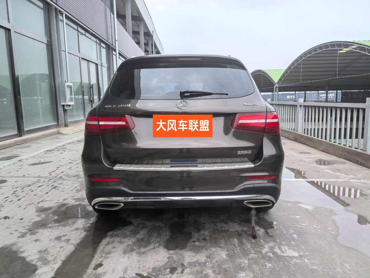 奔馳 奔馳GLC  2017款 GLC 260 4MATIC 動(dòng)感型圖片