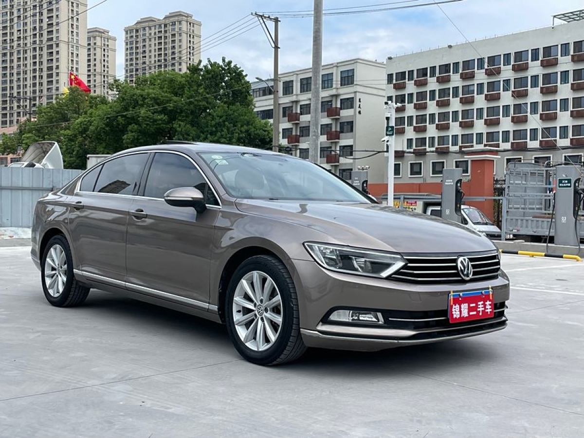 大眾 邁騰  2017款 330TSI DSG 領(lǐng)先型圖片