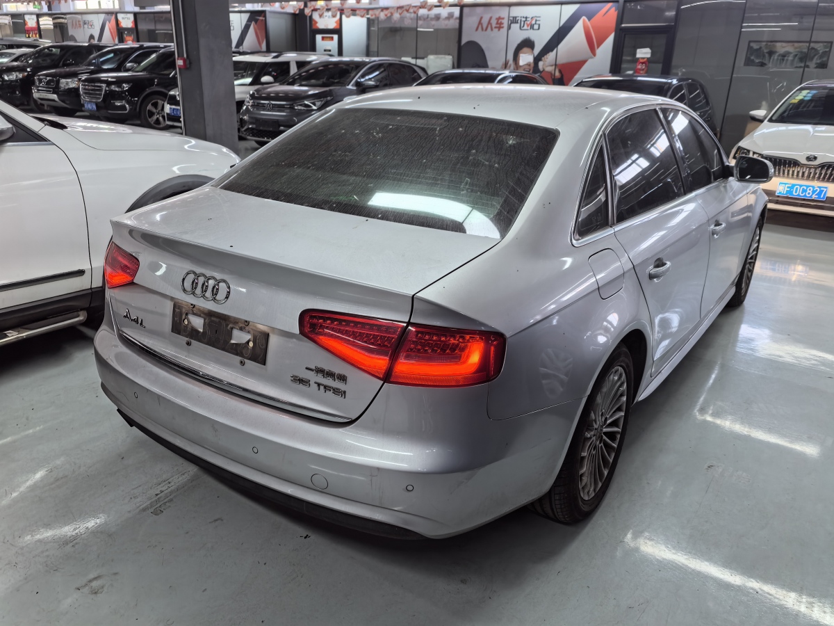 奧迪 奧迪A4L  2015款 35 TFSI 百萬紀(jì)念舒享版型圖片