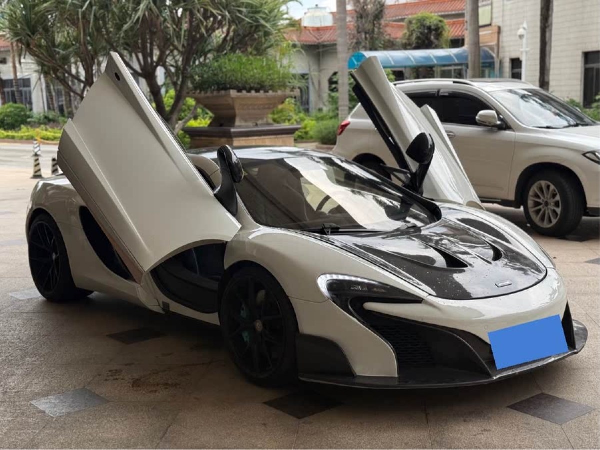 邁凱倫 12C  2013款 3.8T COUPE 50周年紀(jì)念版圖片