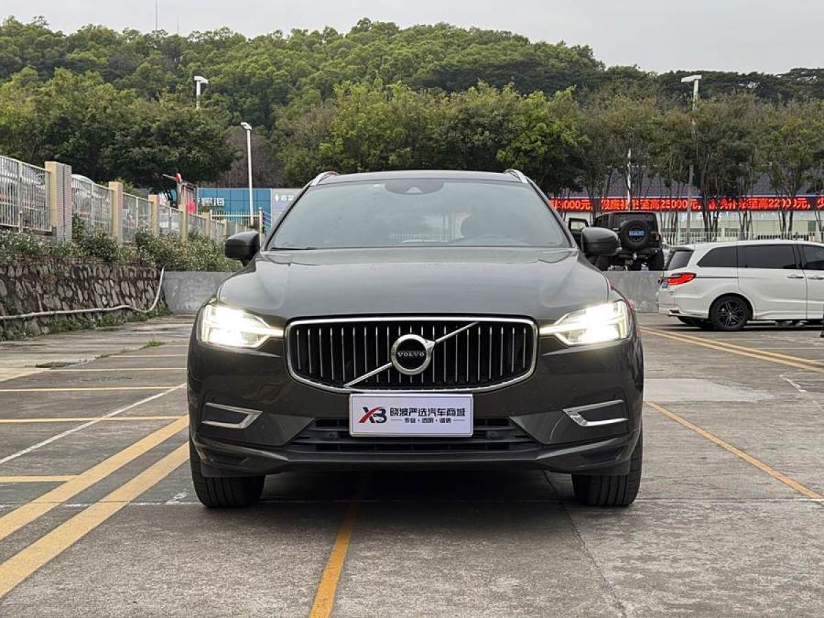 沃爾沃 XC60  2021款 T5 四驅(qū)智遠(yuǎn)豪華版圖片