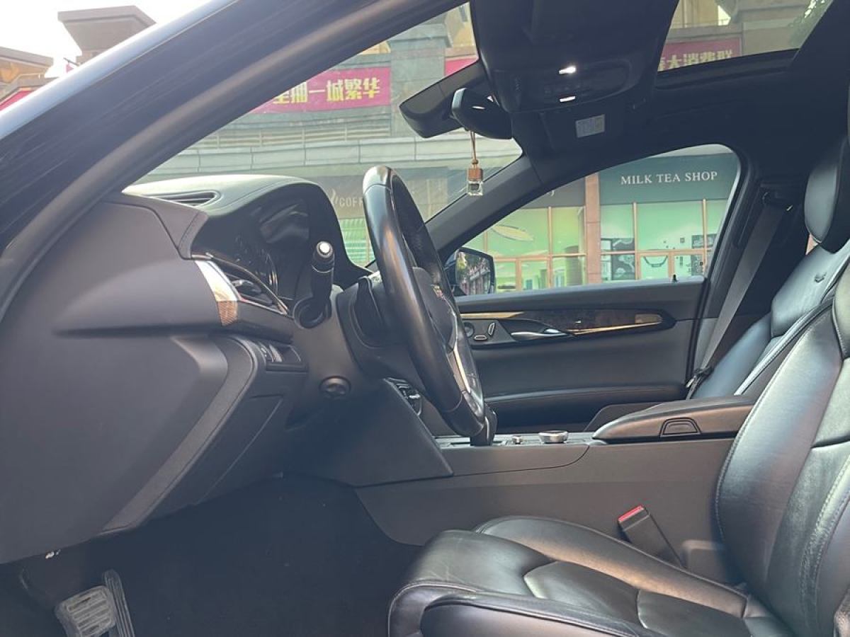 凱迪拉克 CT6  2019款 28T 豪華型圖片