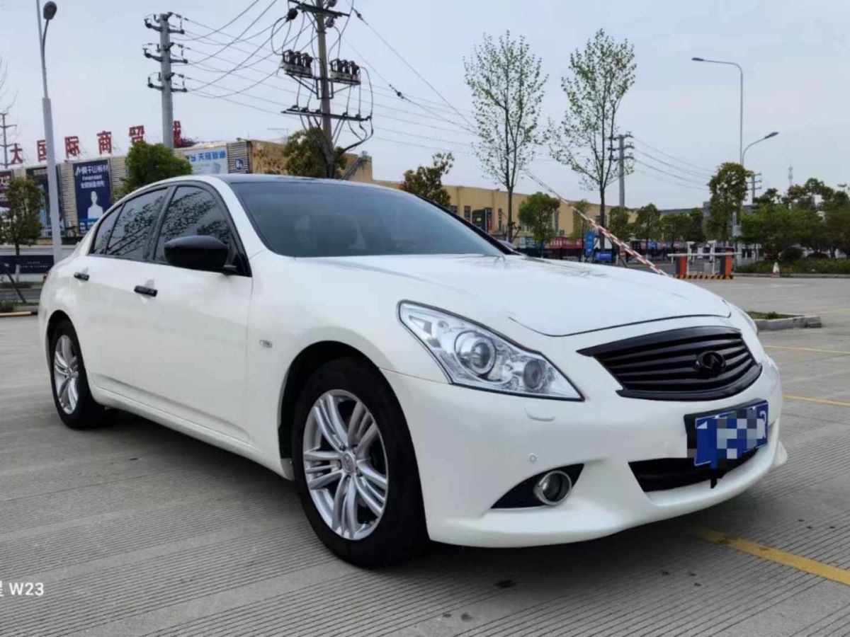 英菲尼迪 Q50  2014款 2.0T 豪華版圖片