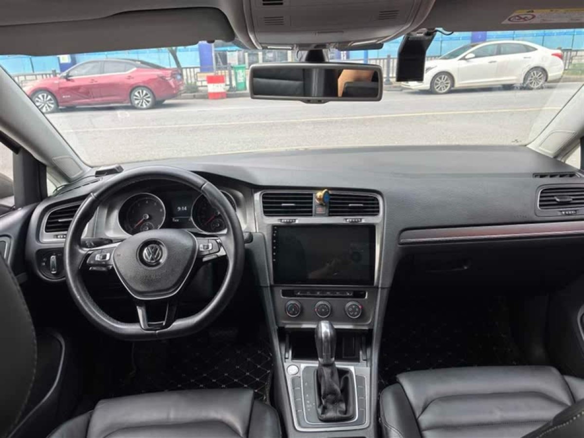 大眾 高爾夫  2016款 230TSI 自動豪華型圖片