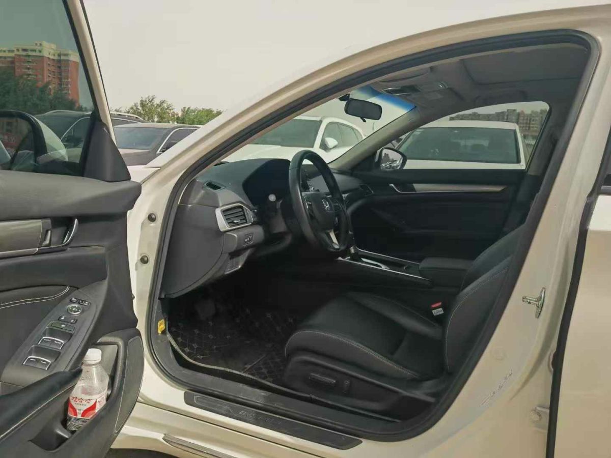 本田 CR-V  2021款 銳?混動(dòng) 2.0L 兩驅(qū)凈行版圖片