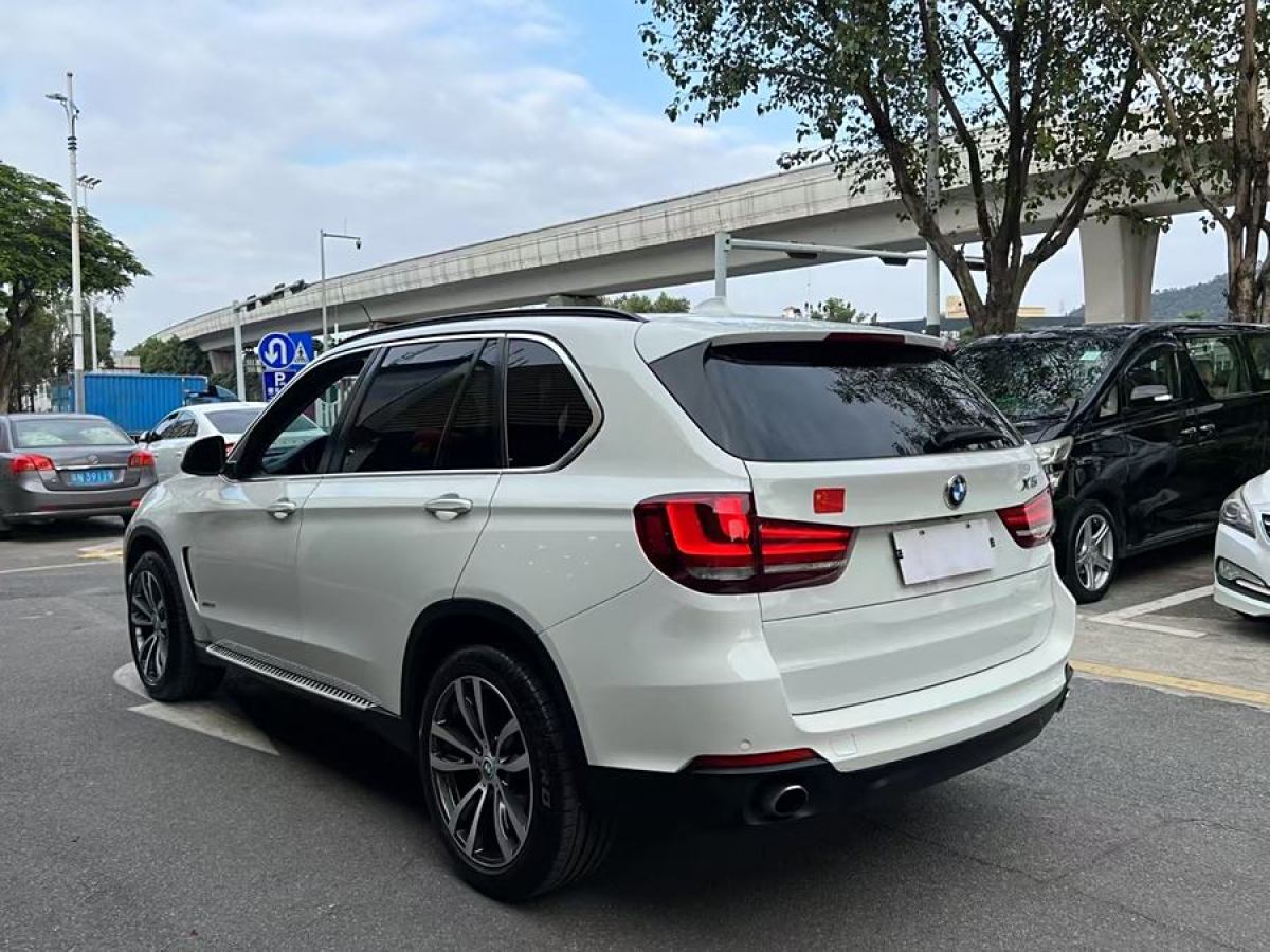 寶馬 寶馬X5  2011款 xDrive35i 領(lǐng)先型圖片