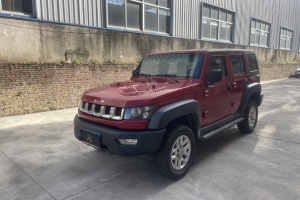 BJ40 北京 40L 2.0T 手動四驅(qū)尊貴版