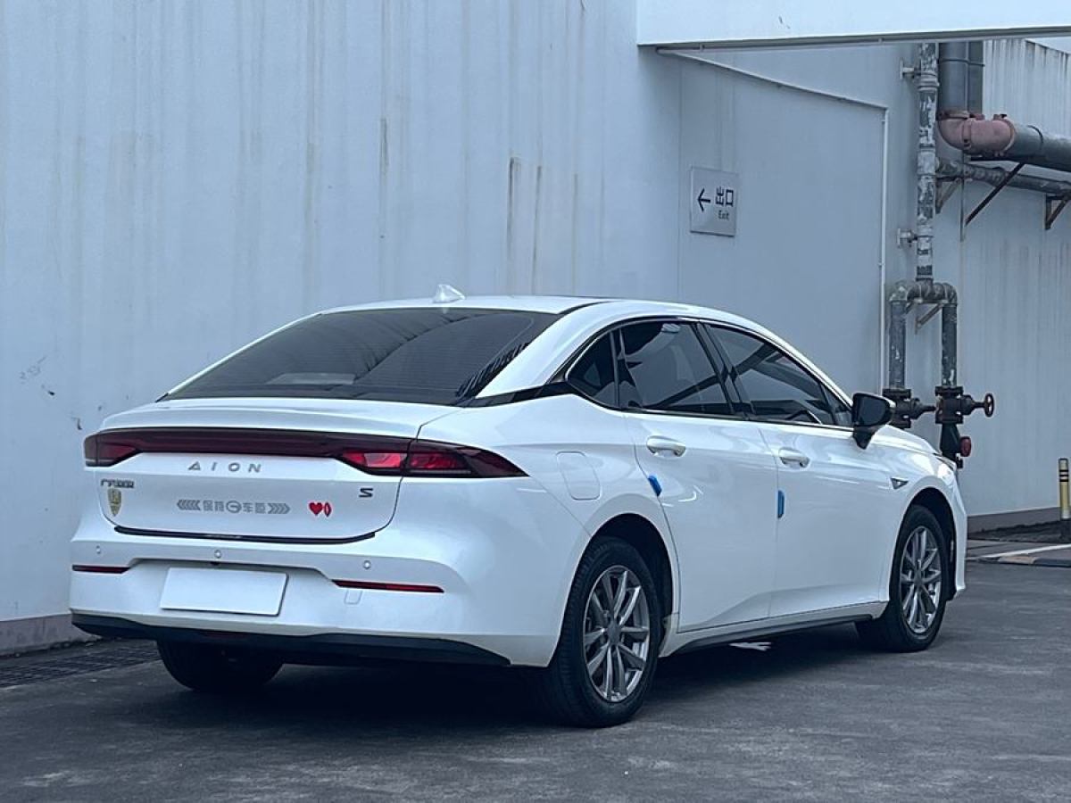 埃安 AION S  2023款 炫 580 55.2kWh 磷酸鐵鋰圖片