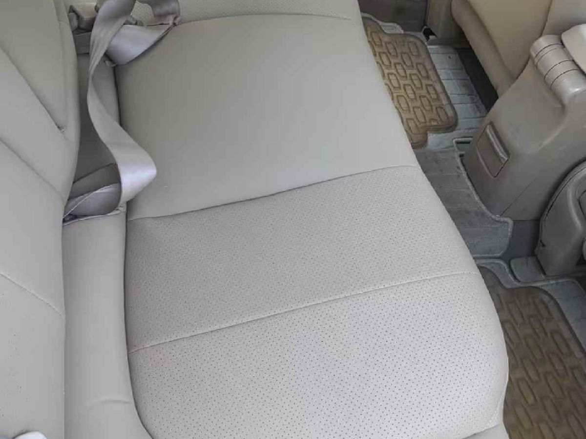 日產(chǎn) 驪威  2010款 勁逸版 1.8L 自動(dòng)標(biāo)準(zhǔn)型圖片